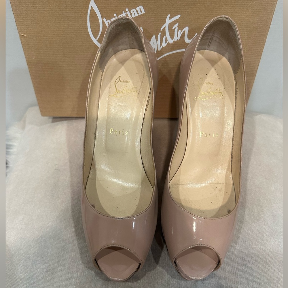 Christian Louboutin Nude Peep Toe Heels - Picture 4 of 10